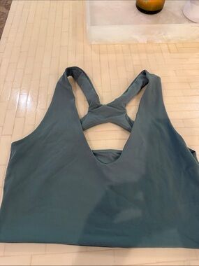 Lulu Lemon bra